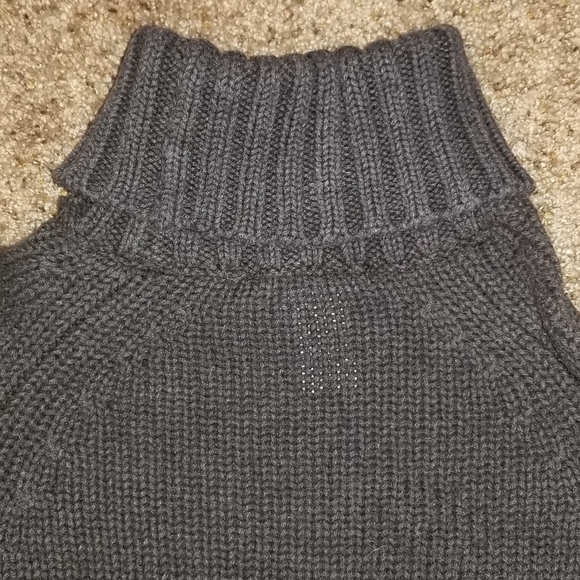 GAP sweater - Picture 4 of 7